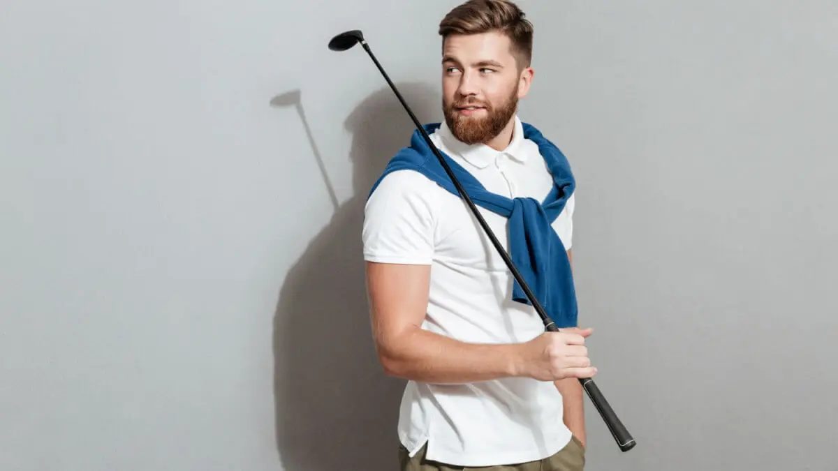 De senaste trenderna inom golfkläder